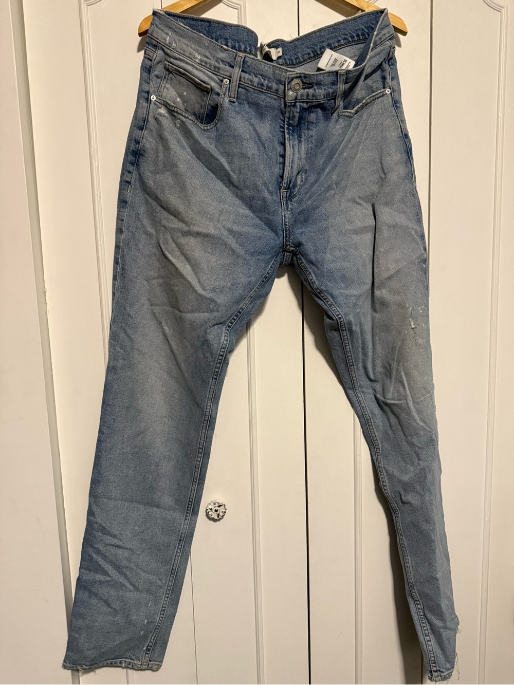 Hudson Jeans Slim Straight in distressed Faded Blue Denim